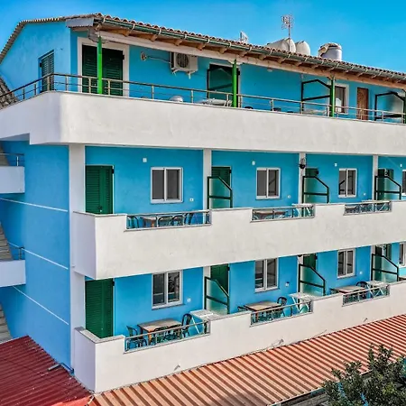 Blue Nova Hotel *