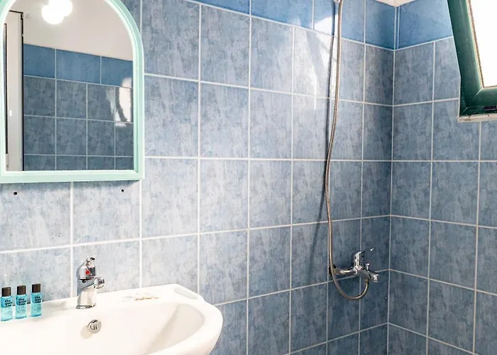 Blue Nova Εξαμίλιο