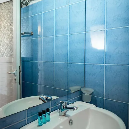 Blue Nova Hotel *